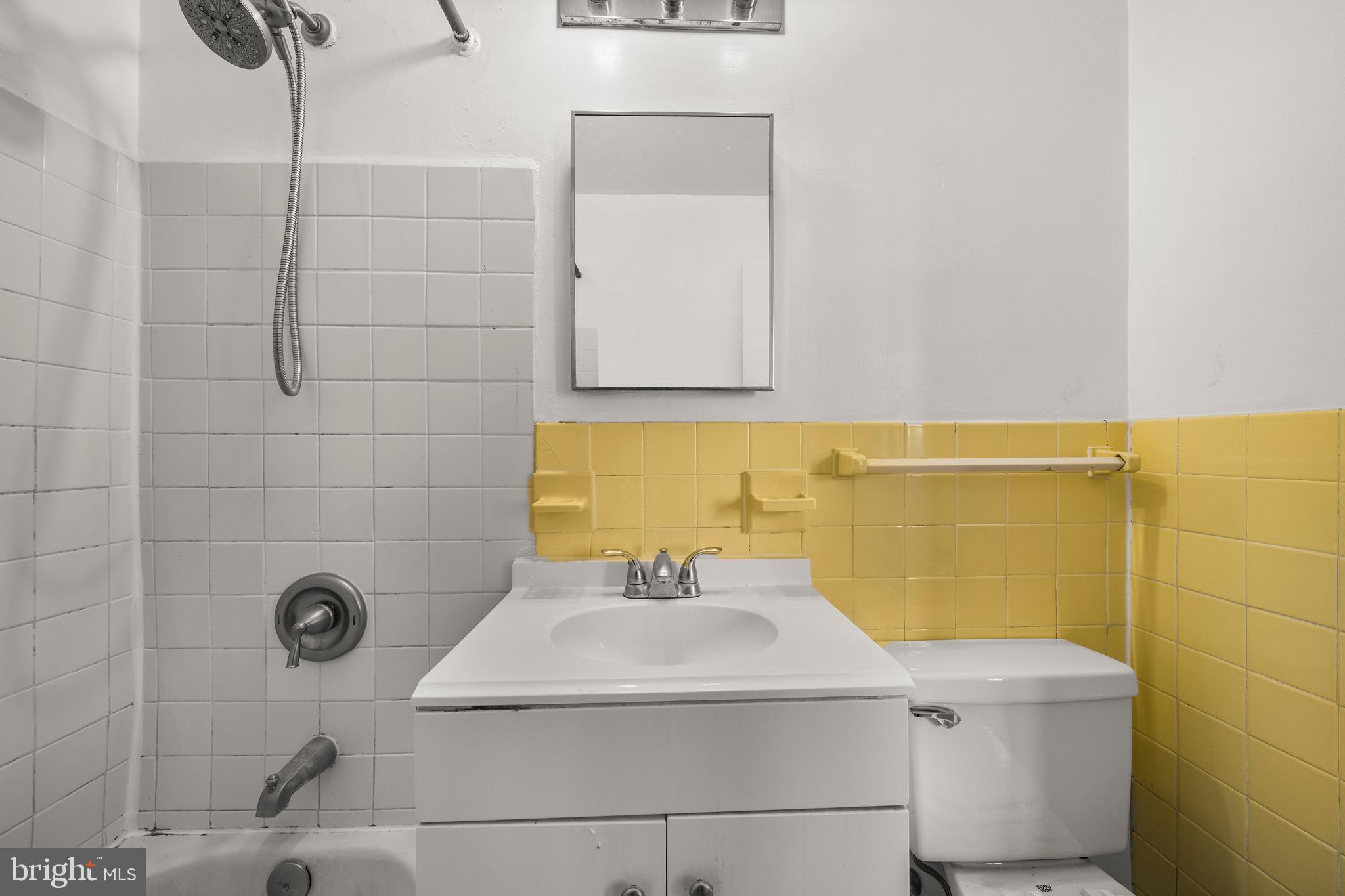 RIVER PLACE NORTH - Residential