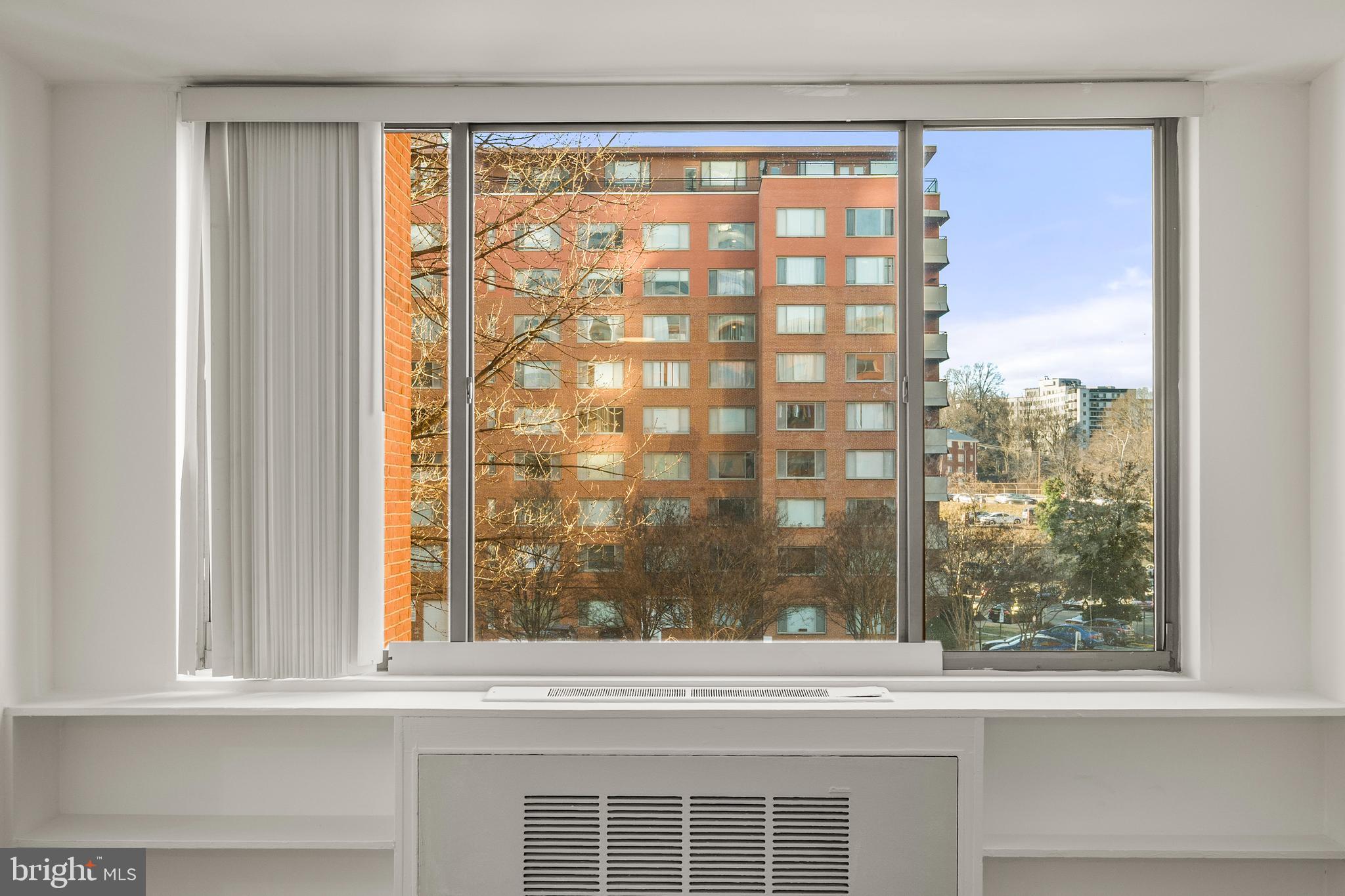 RIVER PLACE NORTH - Residential