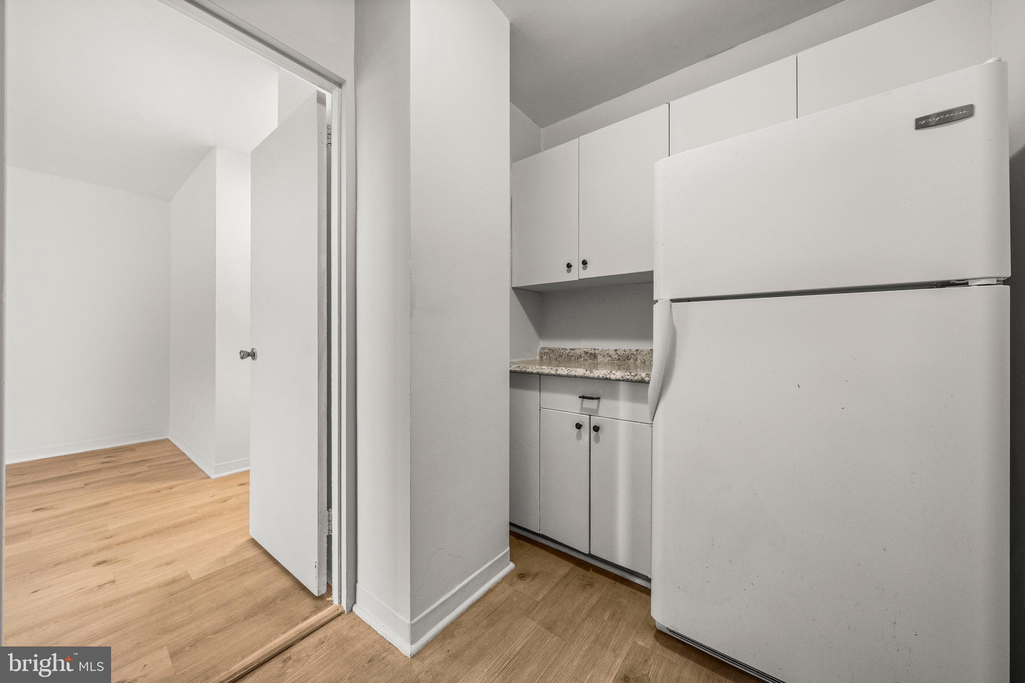 RIVER PLACE NORTH - Residential