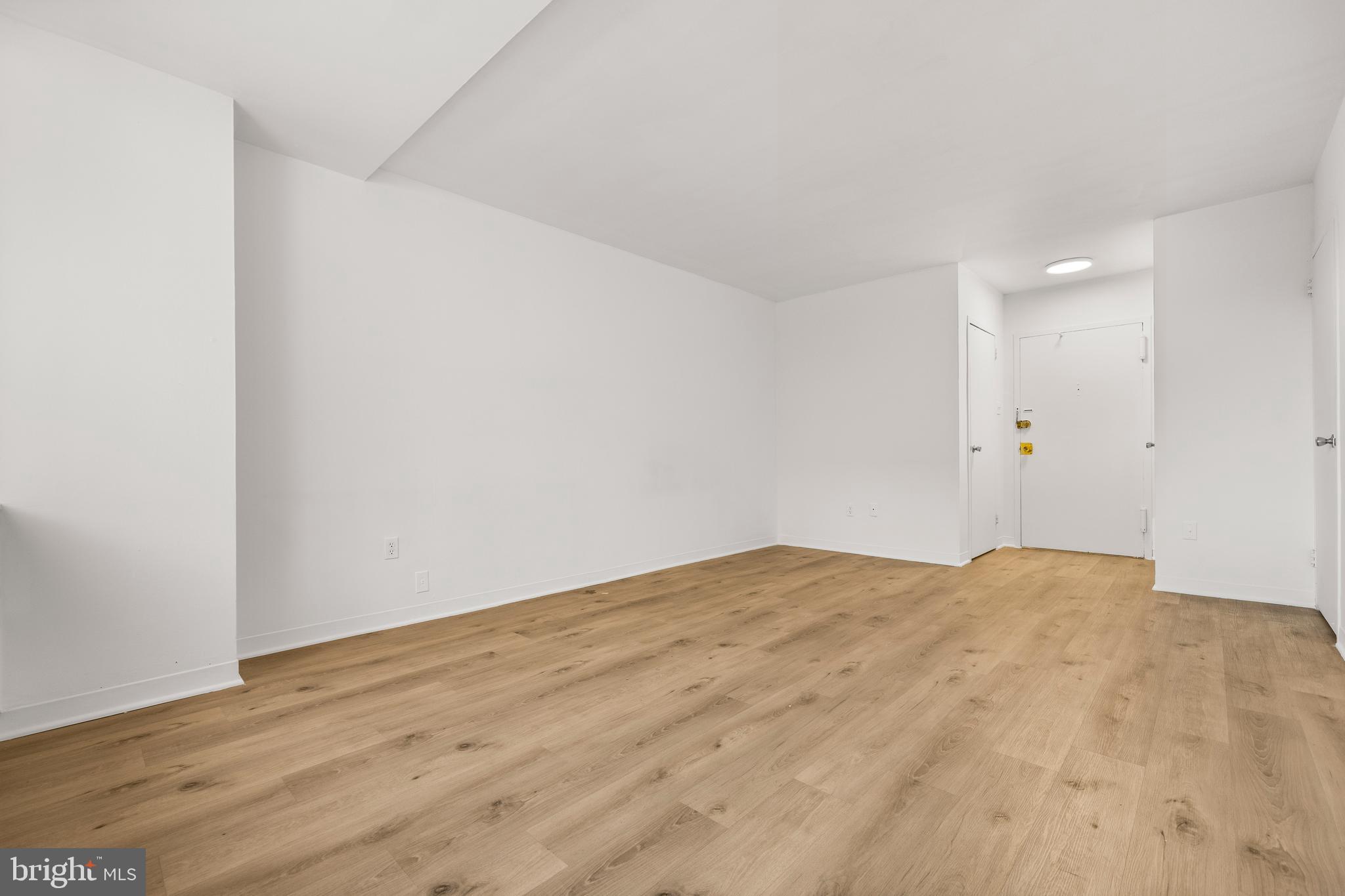 RIVER PLACE NORTH - Residential