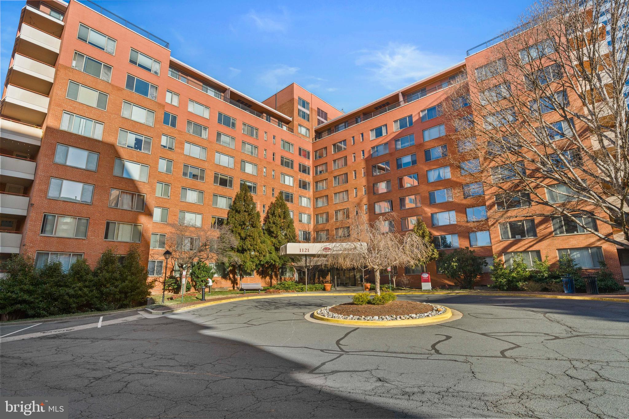 RIVER PLACE NORTH - Residential