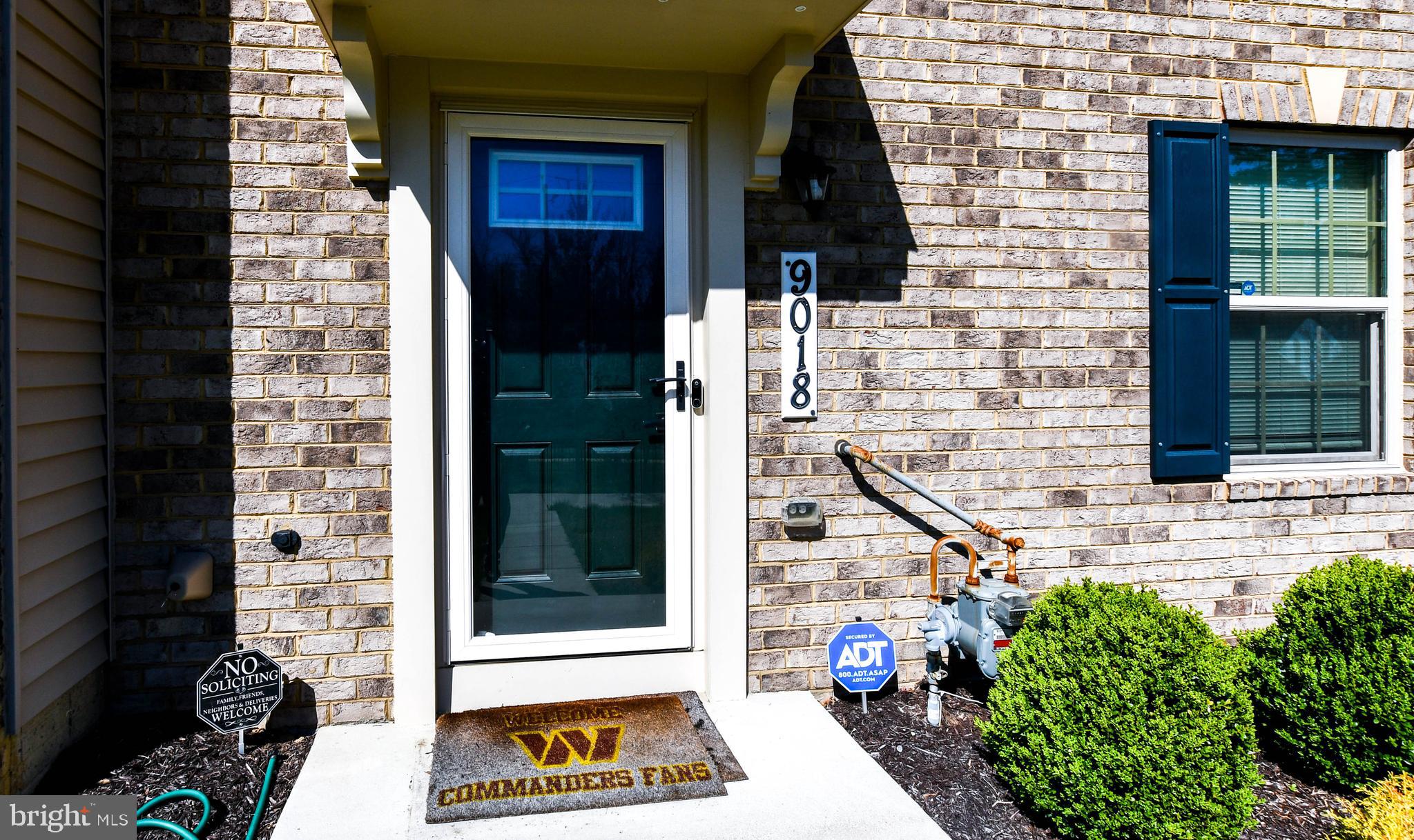 ARMSTRONG VILLAGE - Residential