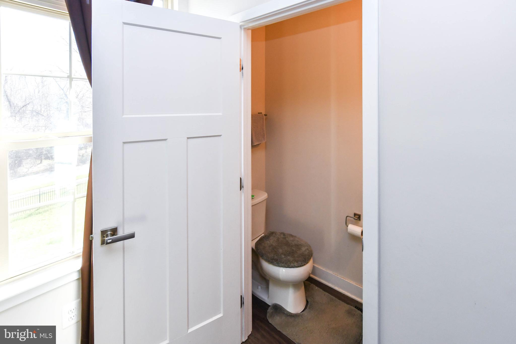 ARMSTRONG VILLAGE - Residential