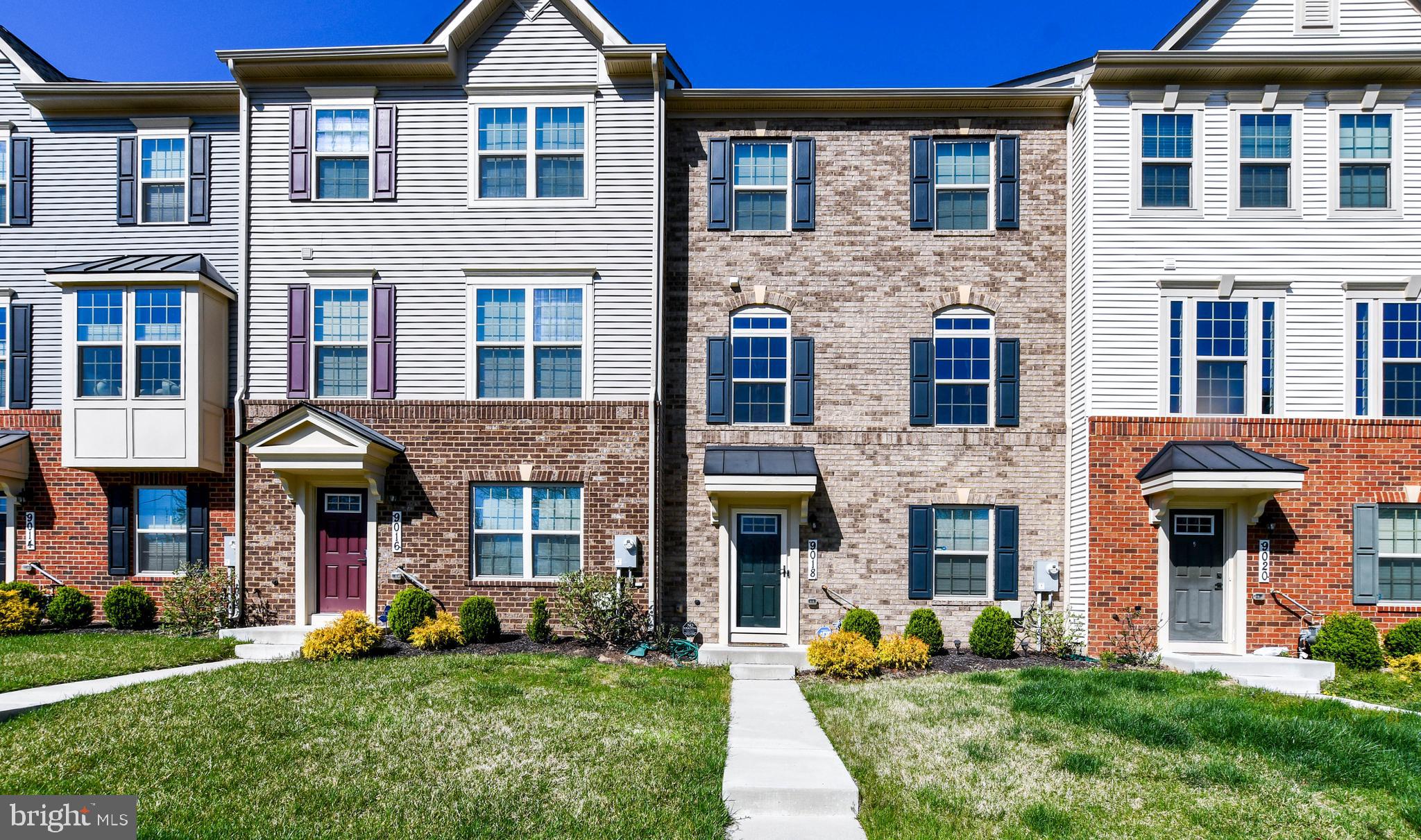 ARMSTRONG VILLAGE - Residential