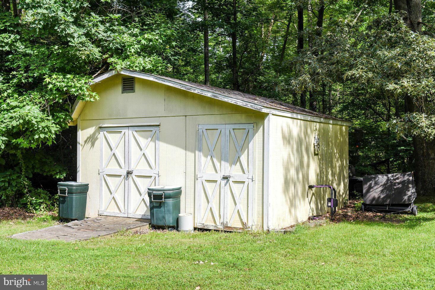 BEVERLY ESTATES - Residential