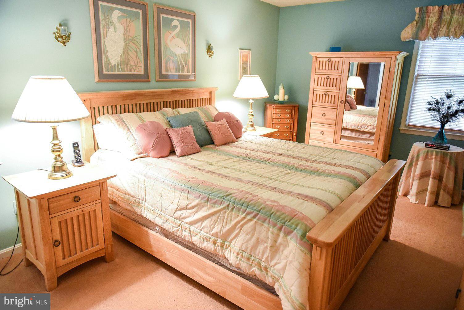 BEVERLY ESTATES - Residential