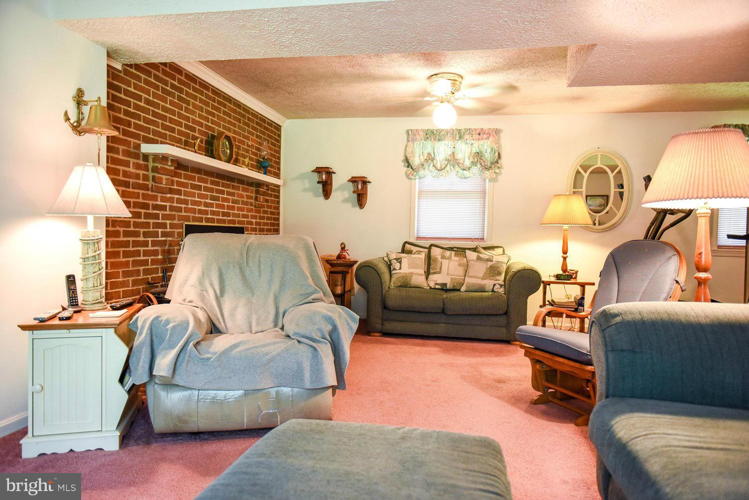 BEVERLY ESTATES - Residential