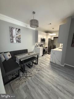 1581 SPRING GATE DRIVE 5403