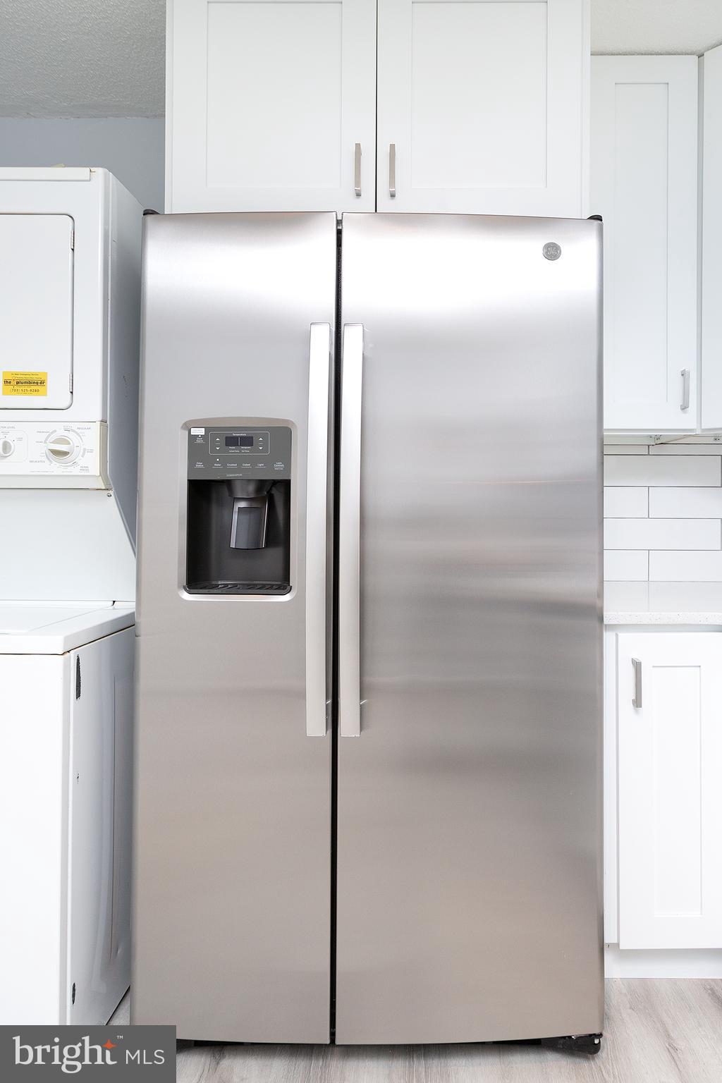 ROTONDA - Residential Lease