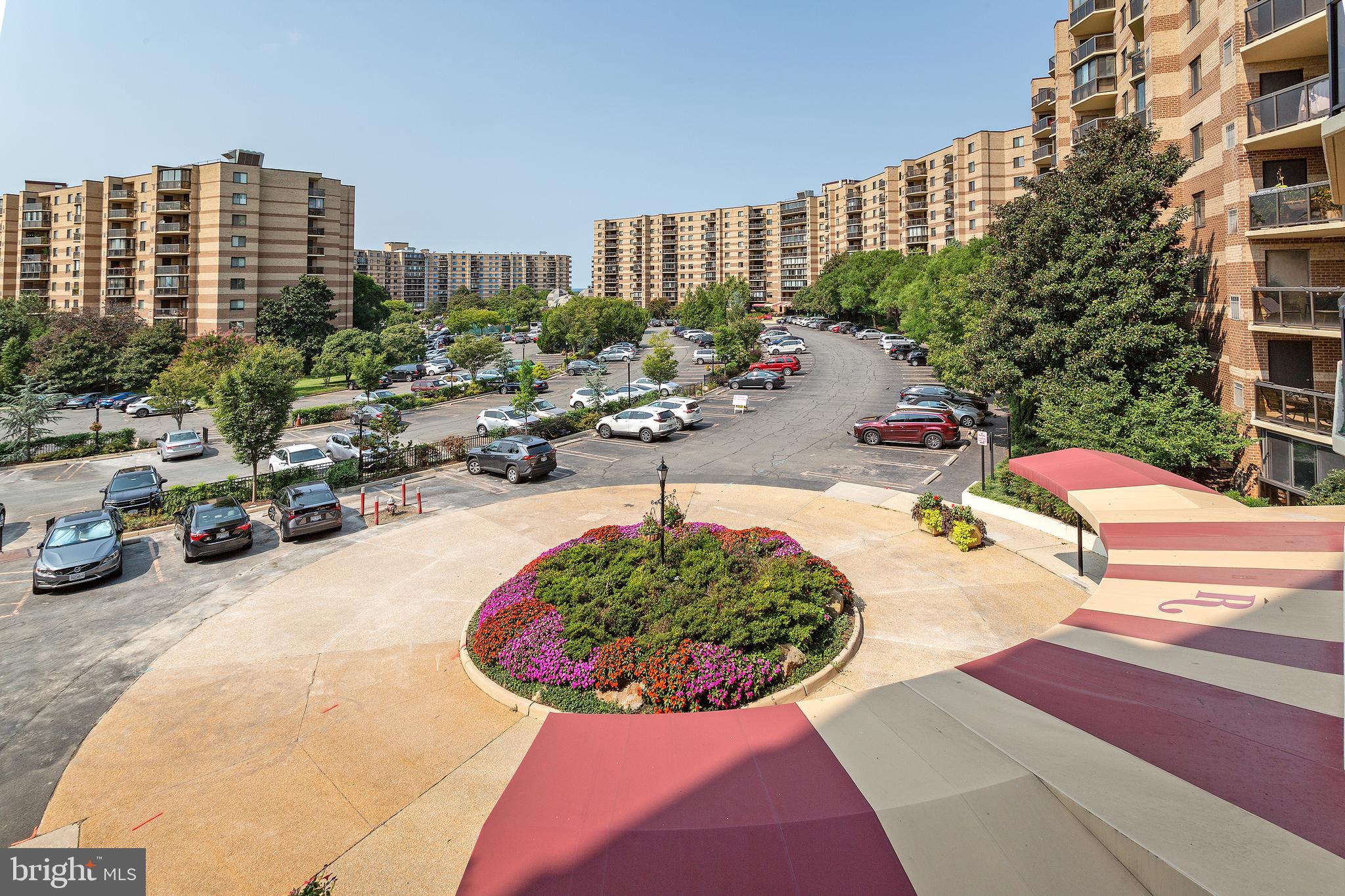 ROTONDA - Residential Lease