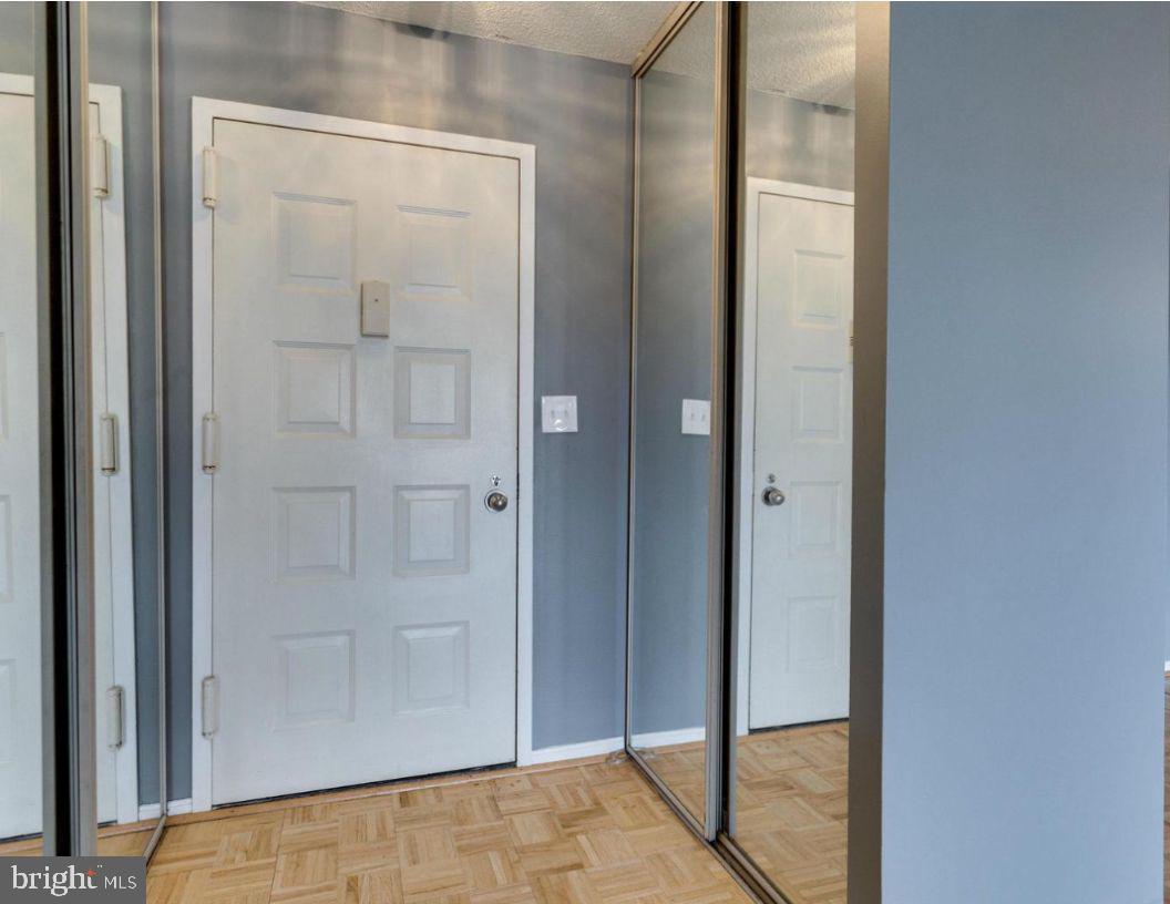 ROTONDA - Residential Lease