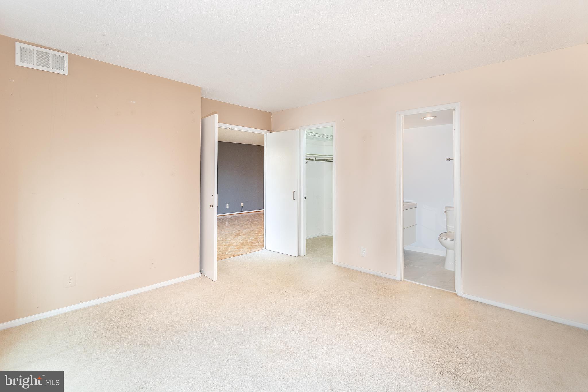 ROTONDA - Residential Lease