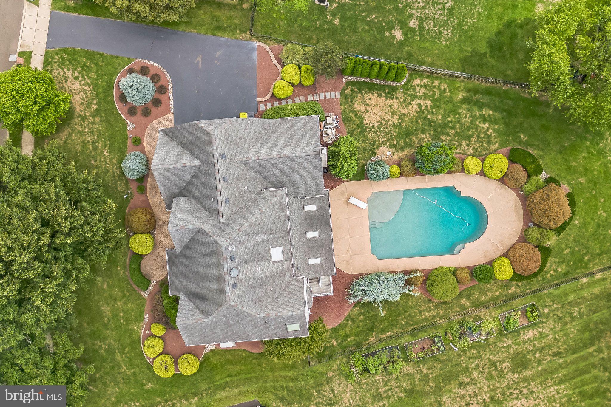 DOYLESTOWN CROSSIN - Residential