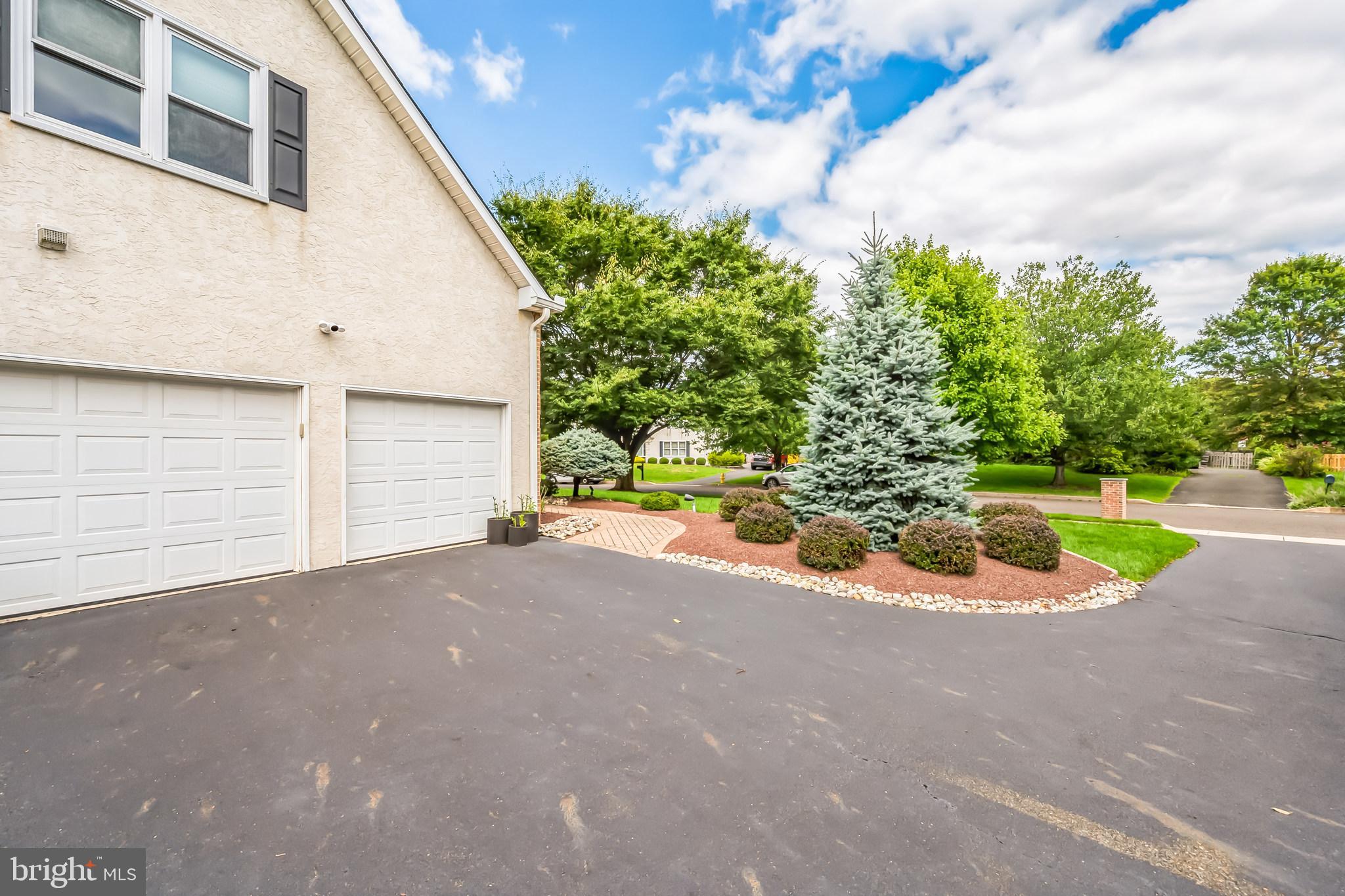 DOYLESTOWN CROSSIN - Residential
