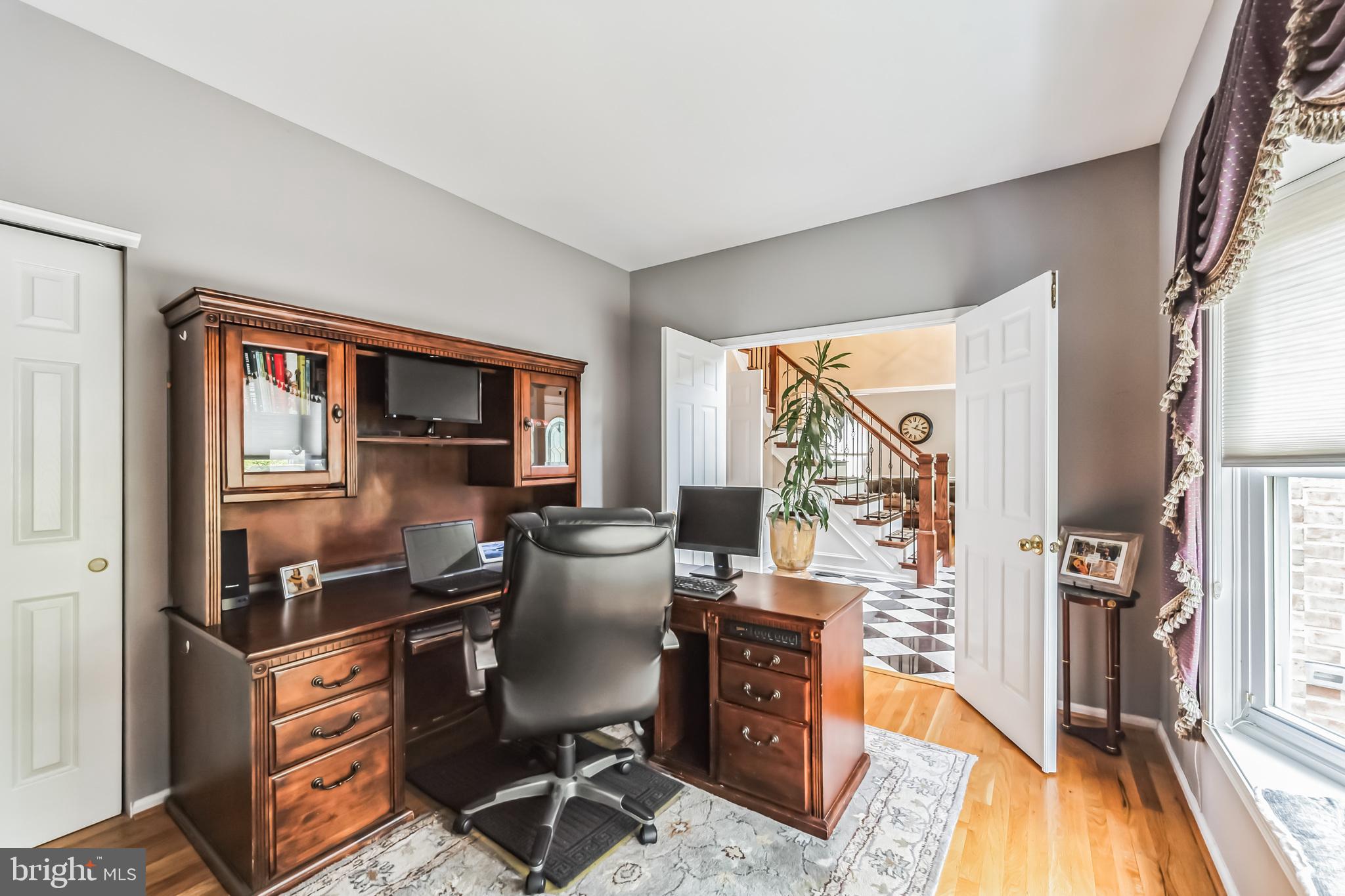 DOYLESTOWN CROSSIN - Residential