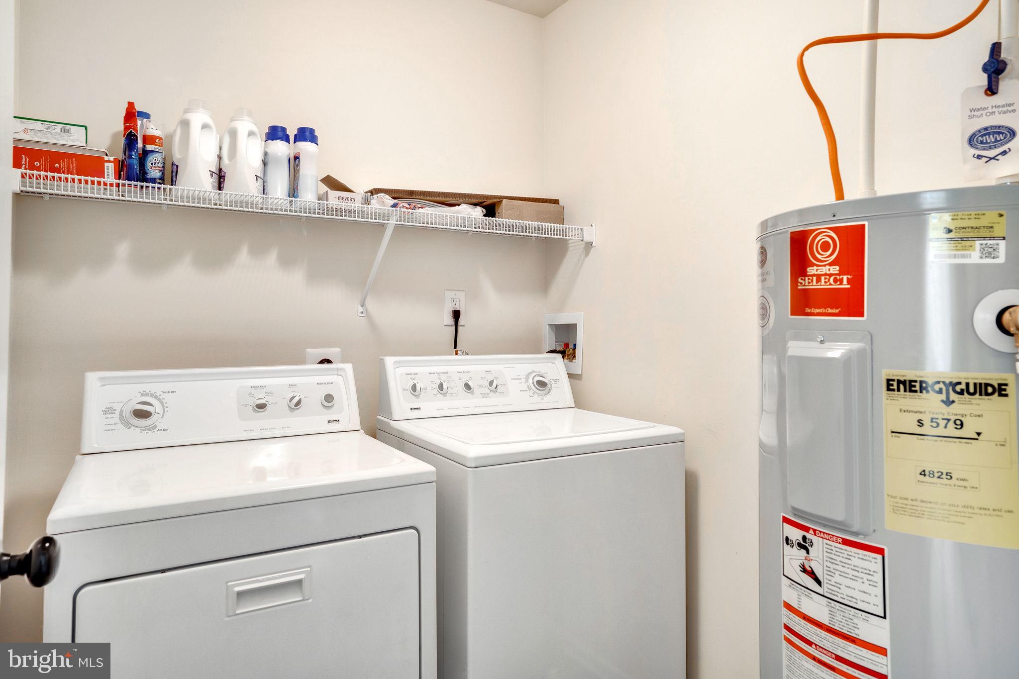 TOWNES AT OAKHURST - Residential