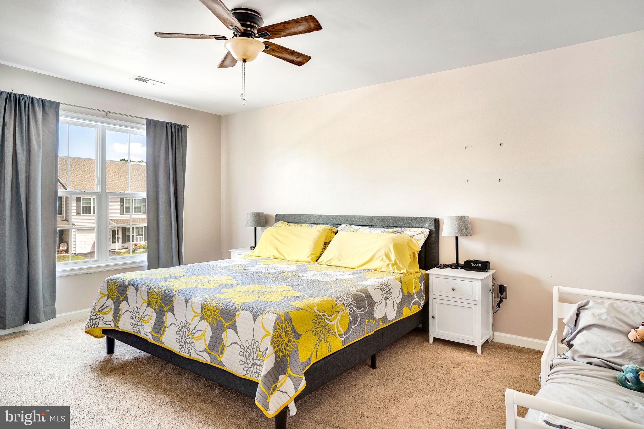 TOWNES AT OAKHURST - Residential