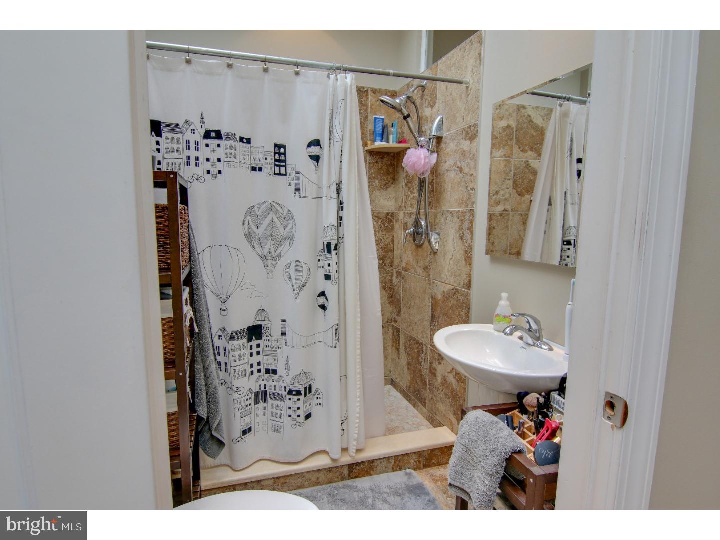 GRADUATE HOSPITAL - Residential Lease