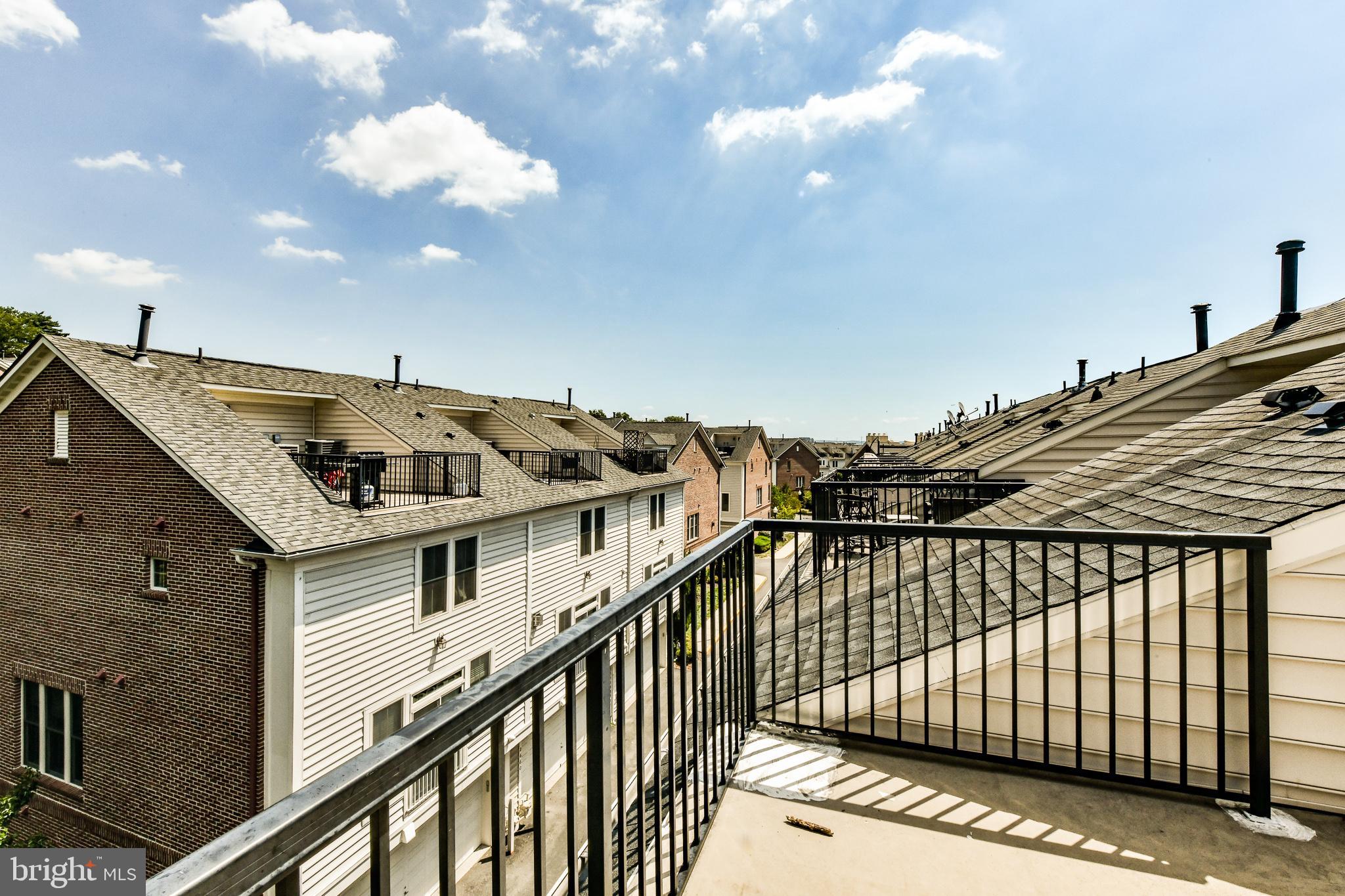 SHIRLINGTON CREST - Residential Lease