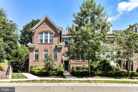 3537 S FOUR MILE RUN DRIVE ARLINGTON VA 22206