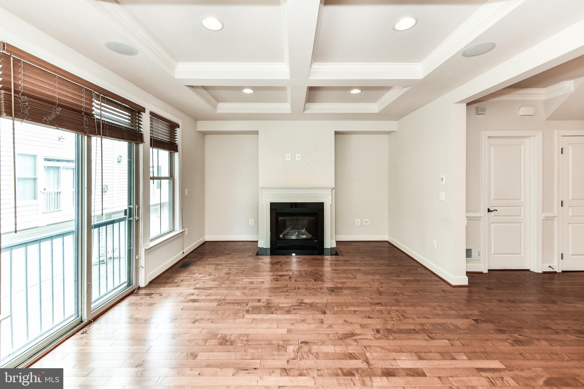 SHIRLINGTON CREST - Residential Lease