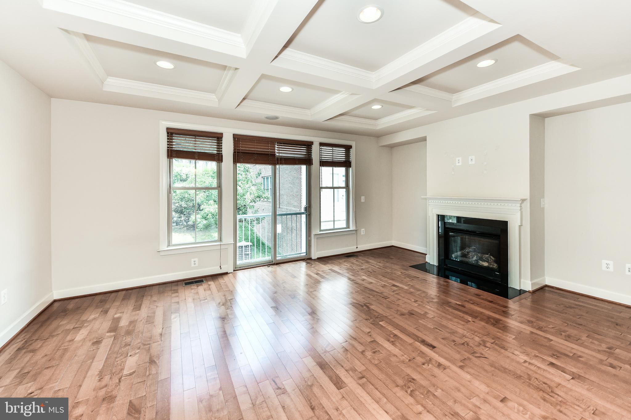 SHIRLINGTON CREST - Residential Lease