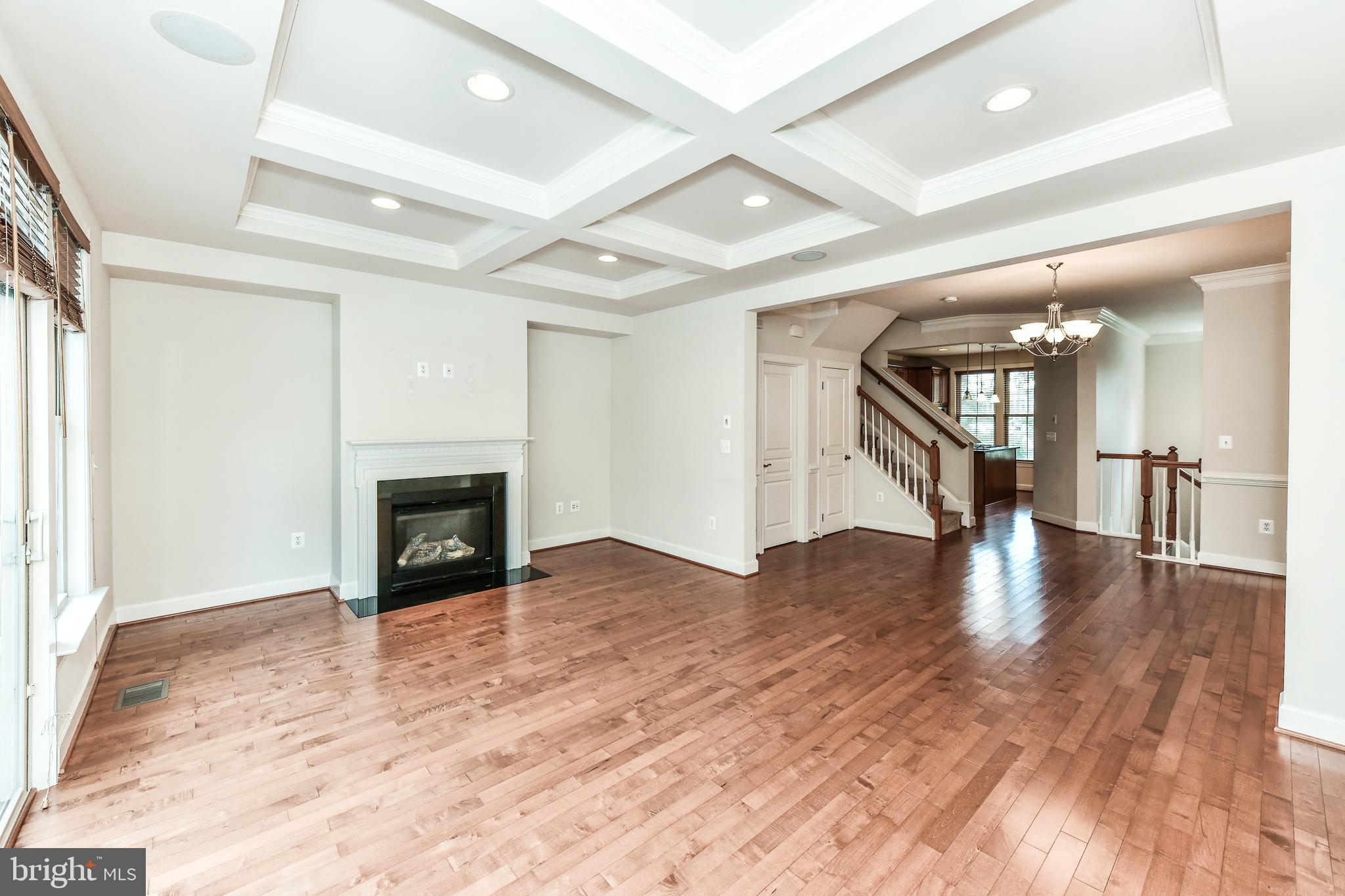 SHIRLINGTON CREST - Residential Lease