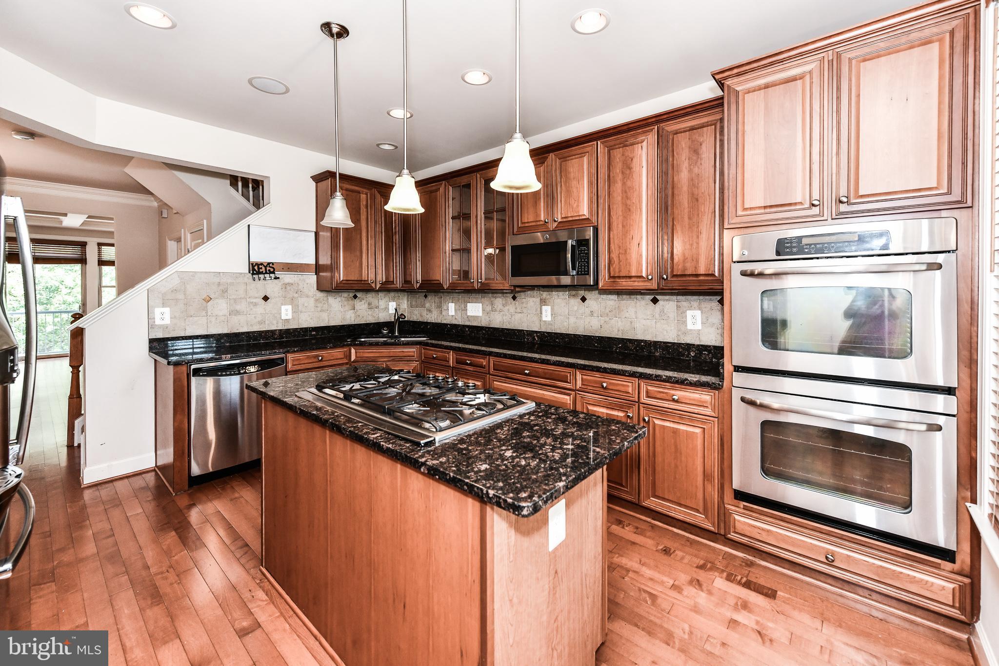 SHIRLINGTON CREST - Residential Lease