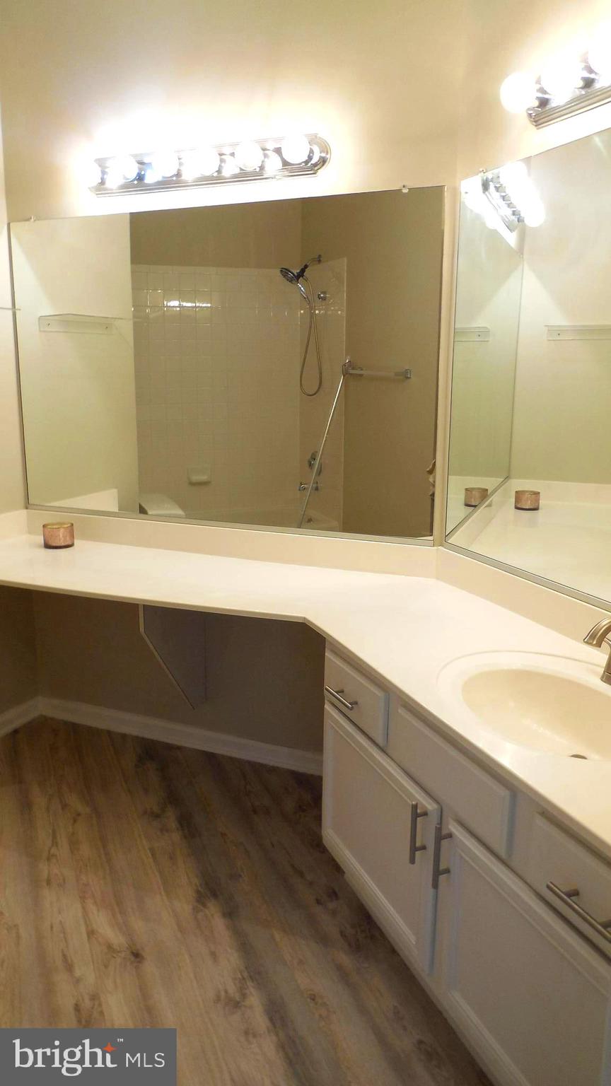 RIVERBEND AT CASCADES - Residential Lease