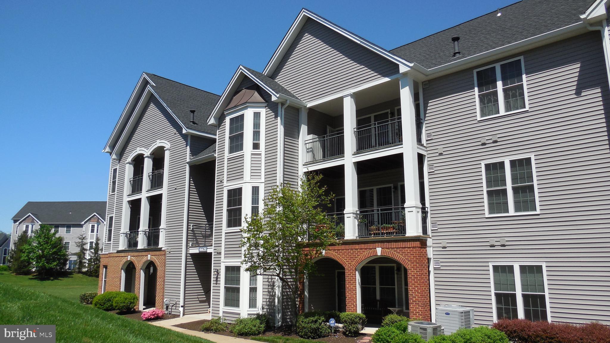 RIVERBEND AT CASCADES - Residential Lease