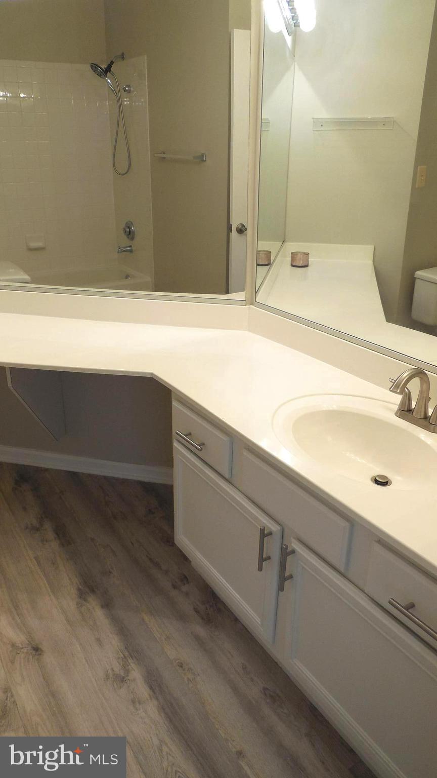 RIVERBEND AT CASCADES - Residential Lease