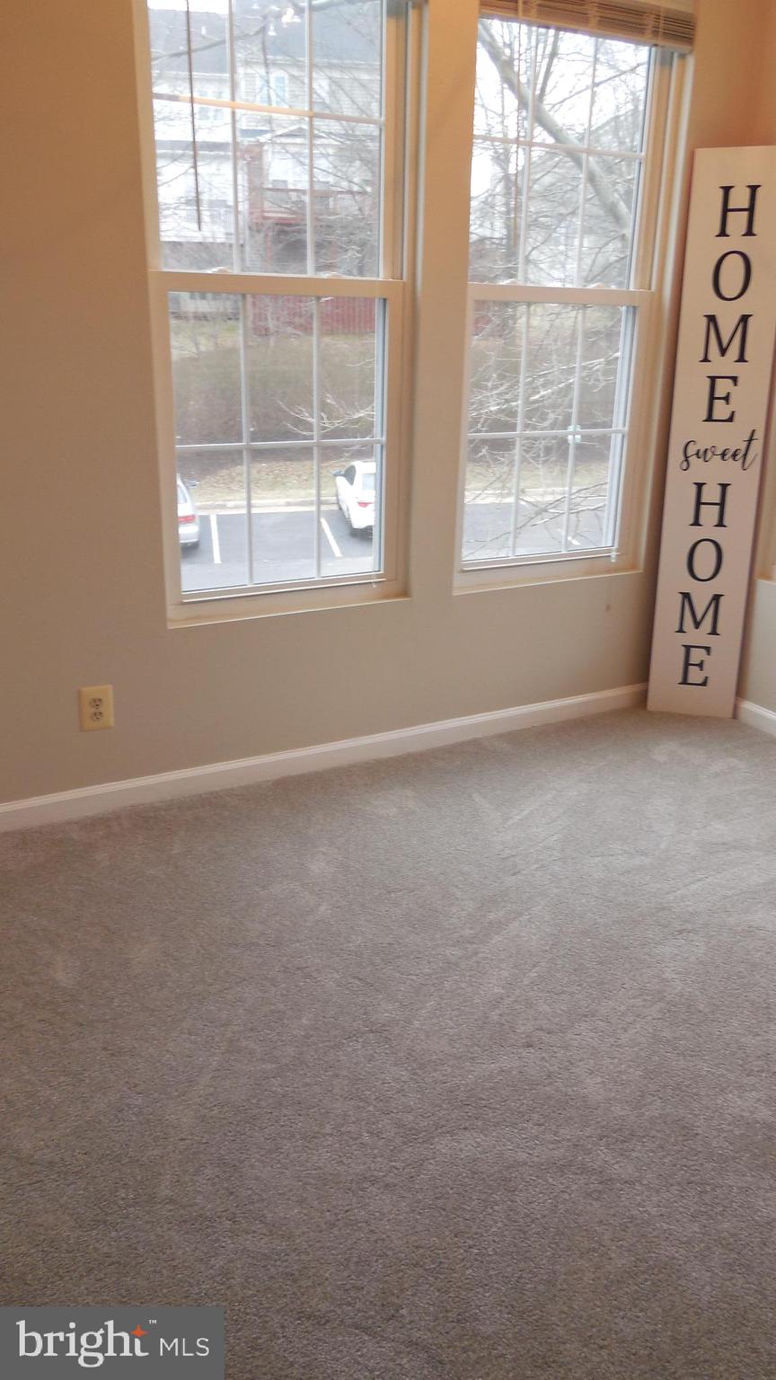 RIVERBEND AT CASCADES - Residential Lease