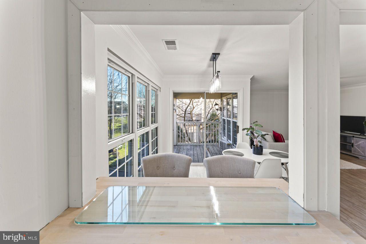 BULL RUN CONDO - Residential