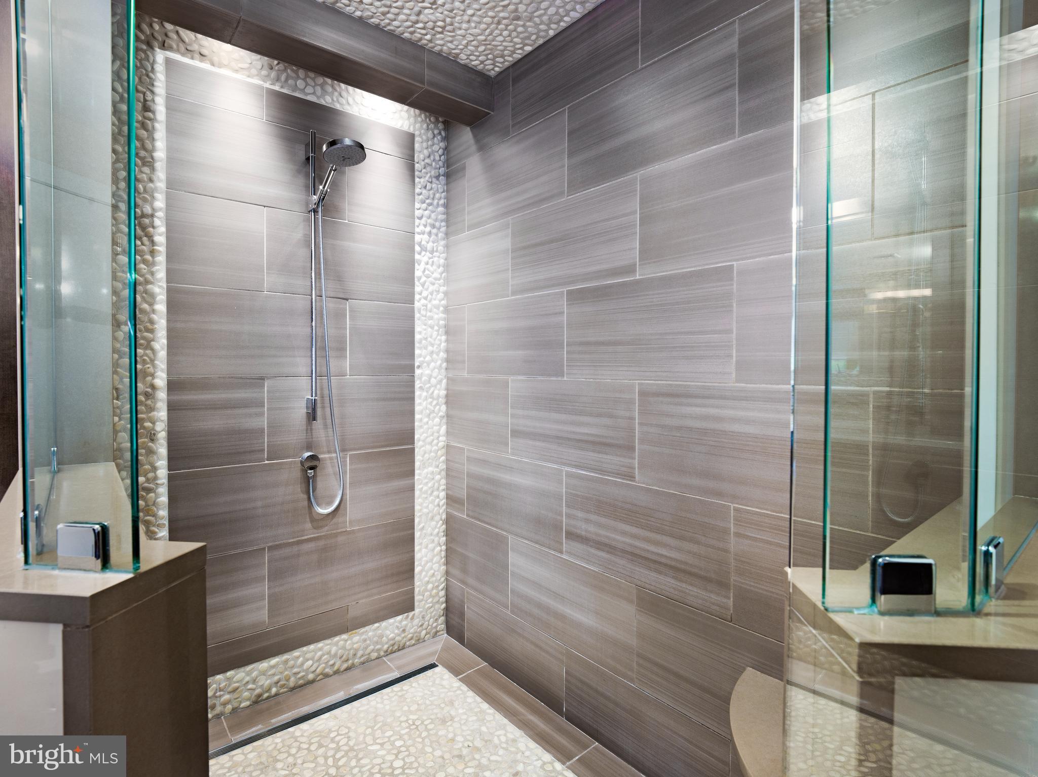 BRYN MAWR - Residential