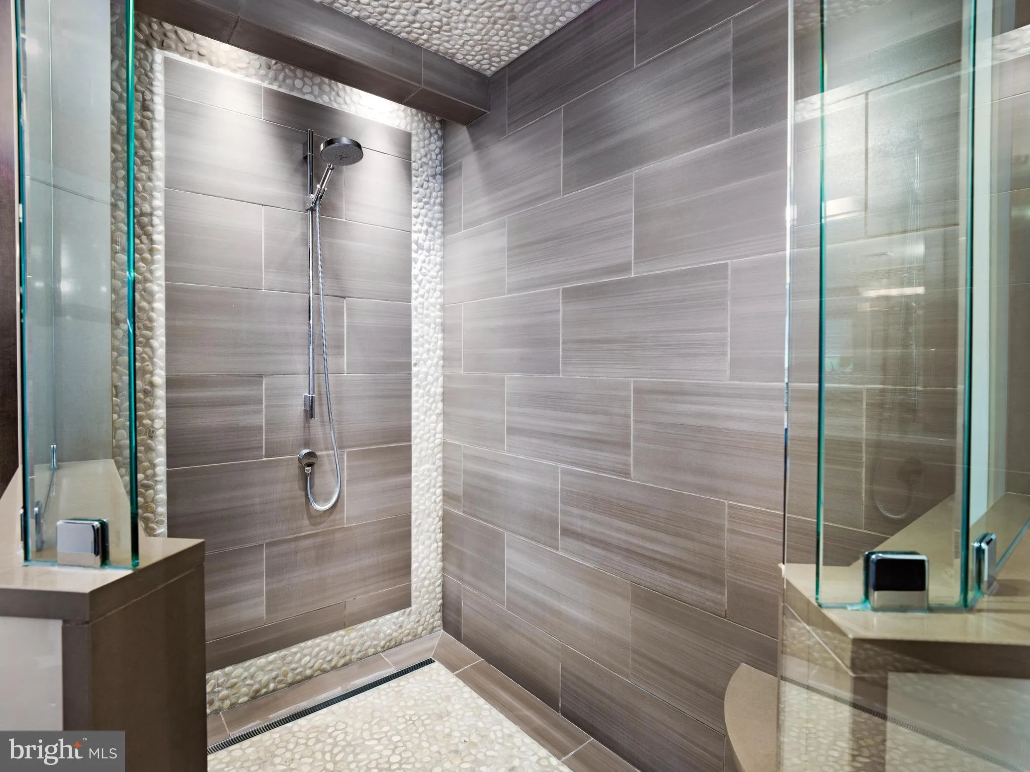 Bryn Mawr, Pennsylvania 19010, United States, 5 Bedrooms Bedrooms, ,6 BathroomsBathrooms,Residential,Contingent,122393