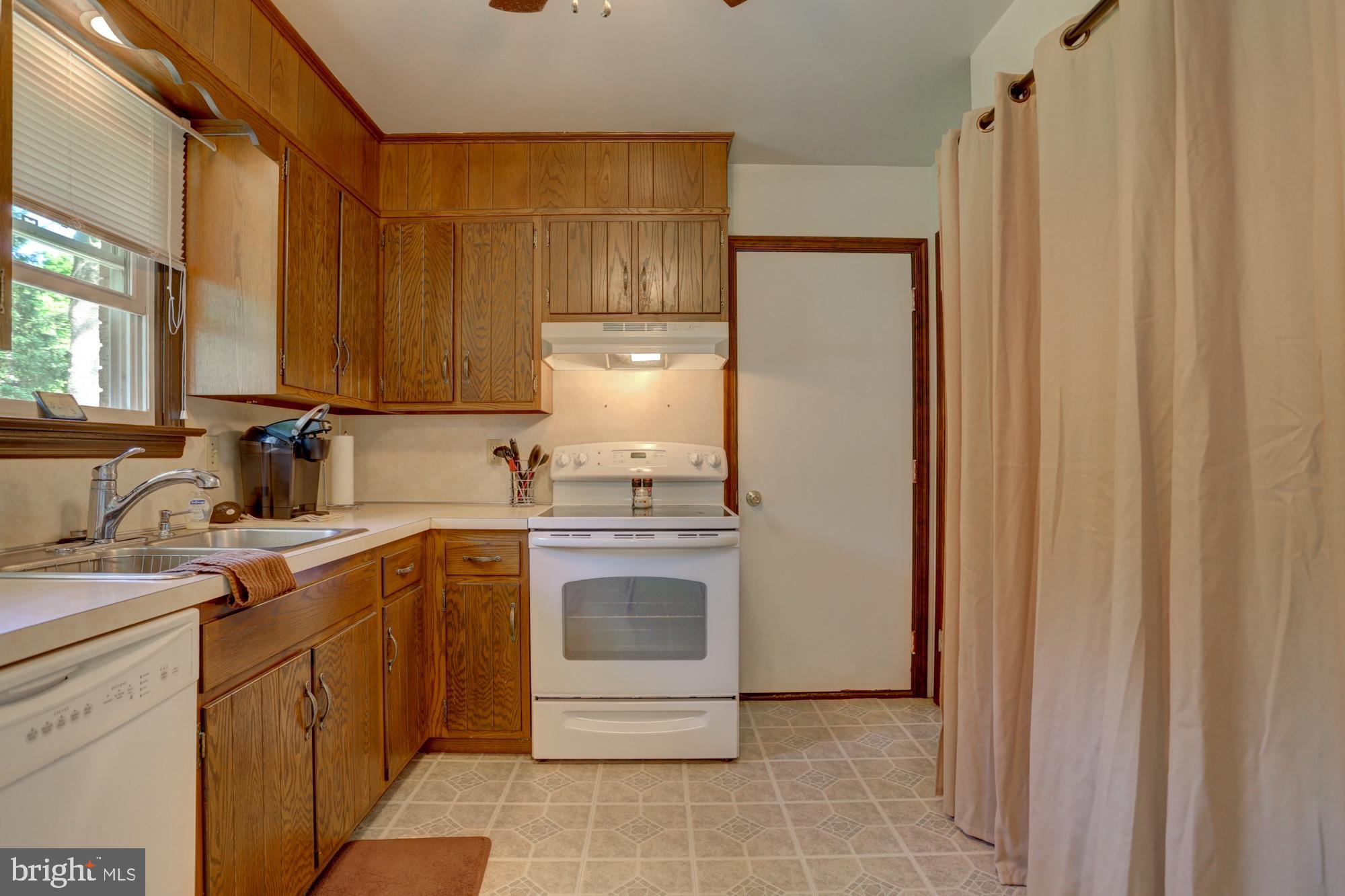 EAST HEMPFIELD TWP - Residential