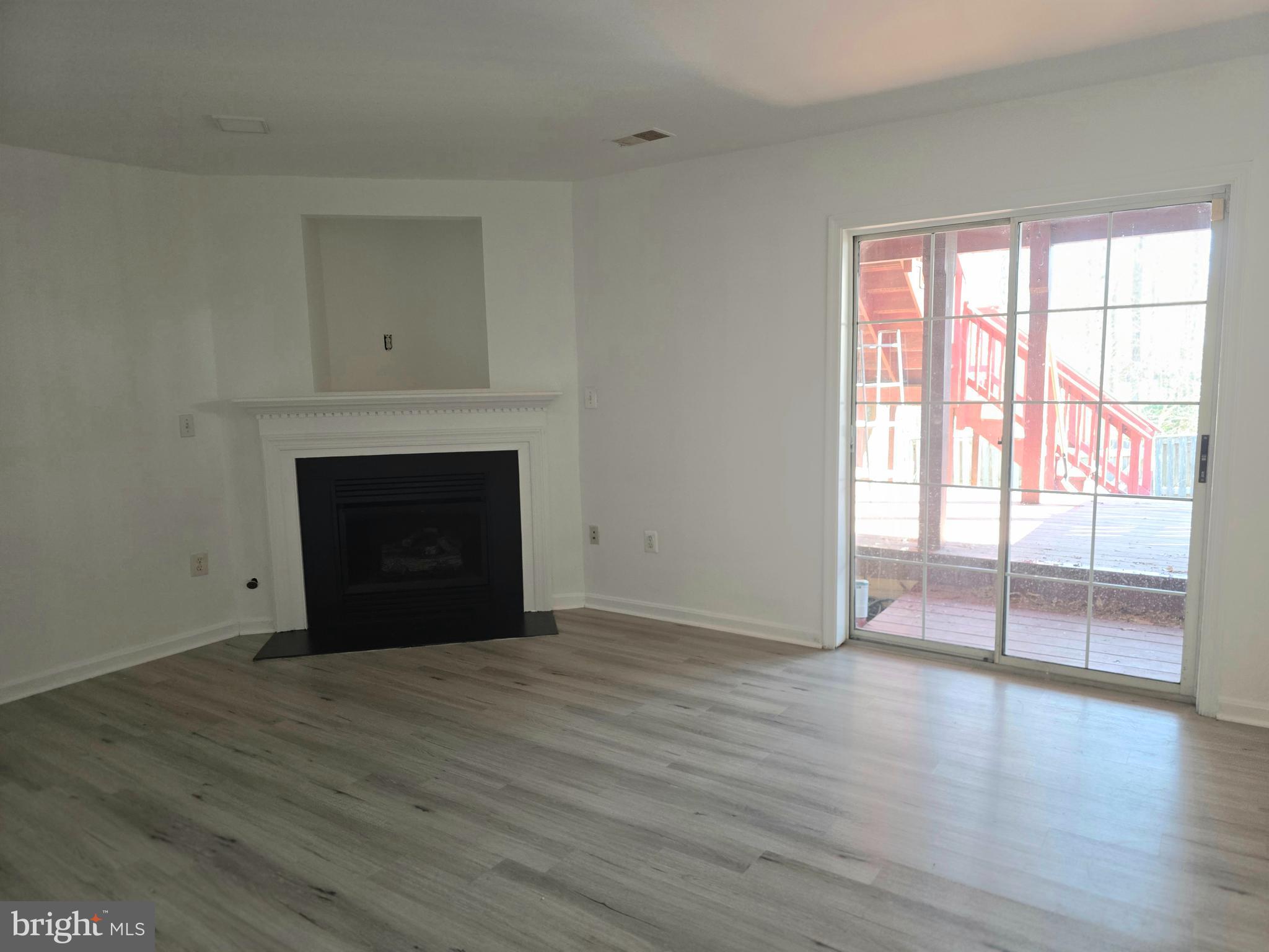 LAKE TERRAPIN/RIDGEFIELD - Residential