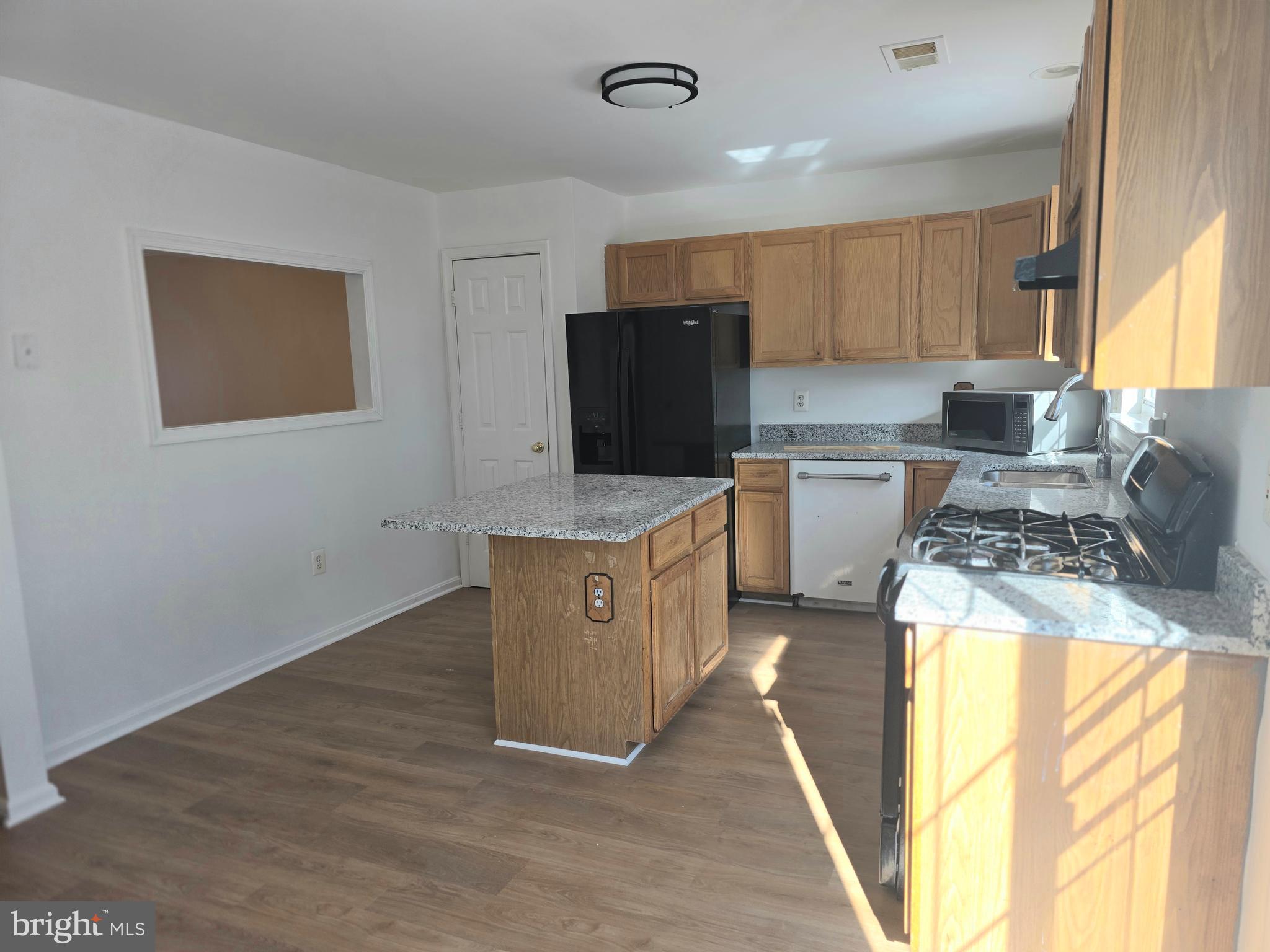 LAKE TERRAPIN/RIDGEFIELD - Residential