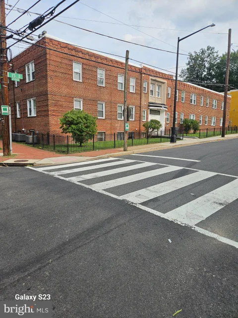 MLS: DCDC2279312