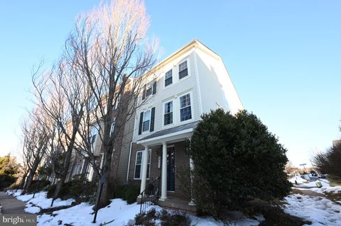 20855 COLLINGWOOD TERRACE STERLING VA 20165