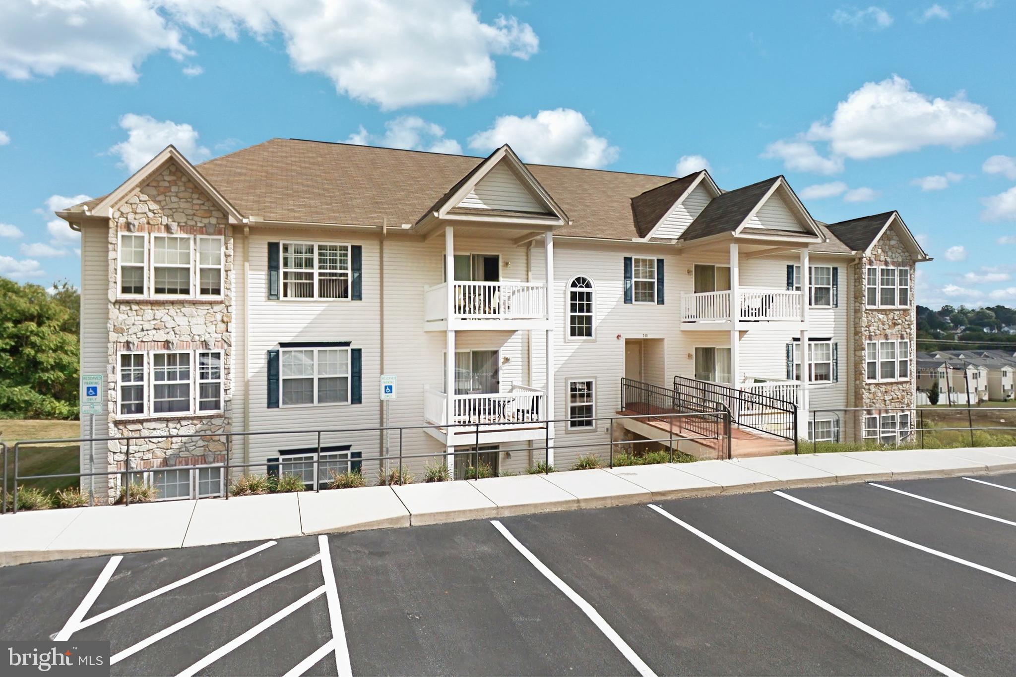 NEW FREEDOM VIEW - Residential