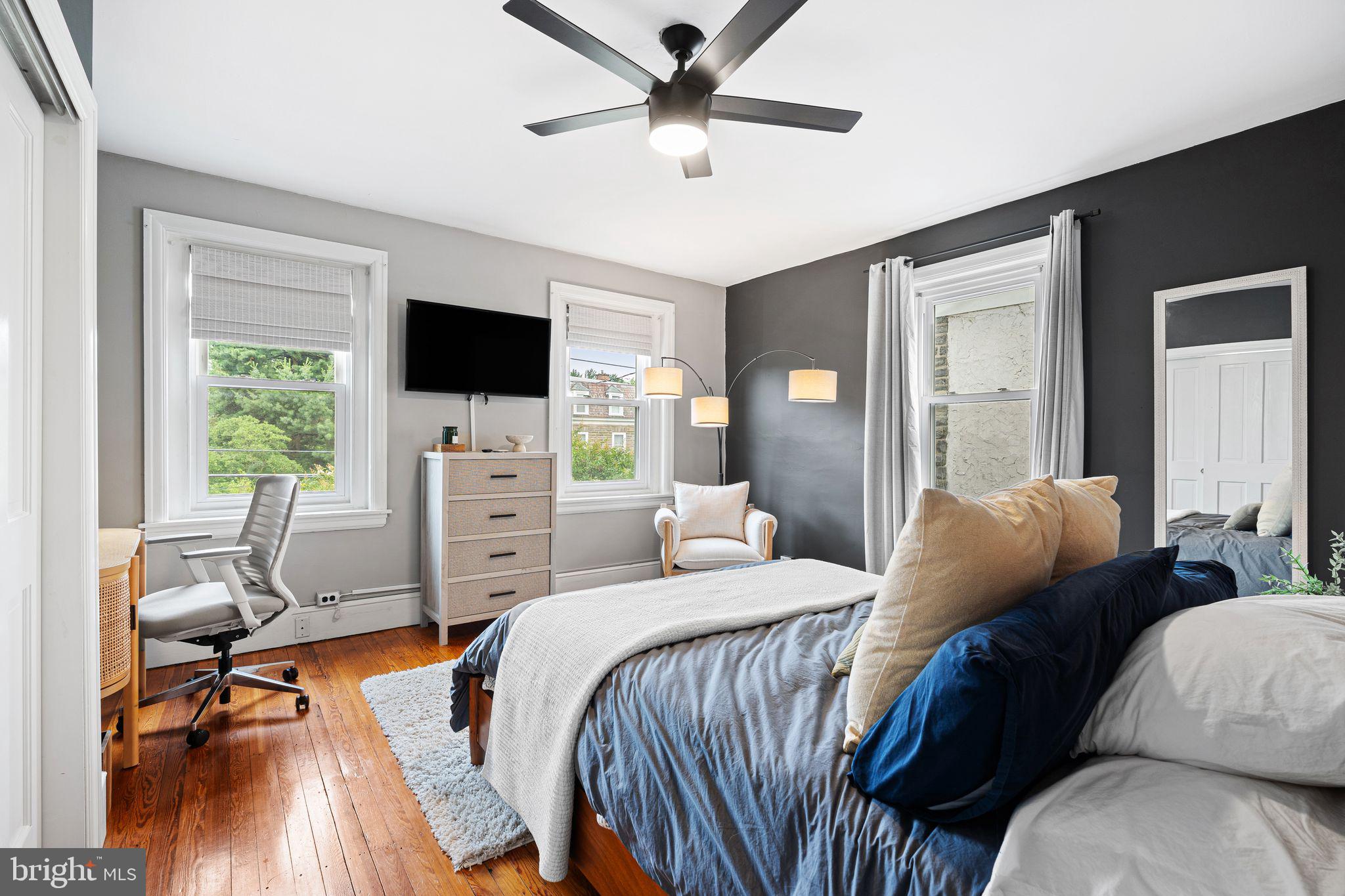 CHESTNUT HILL - Residential