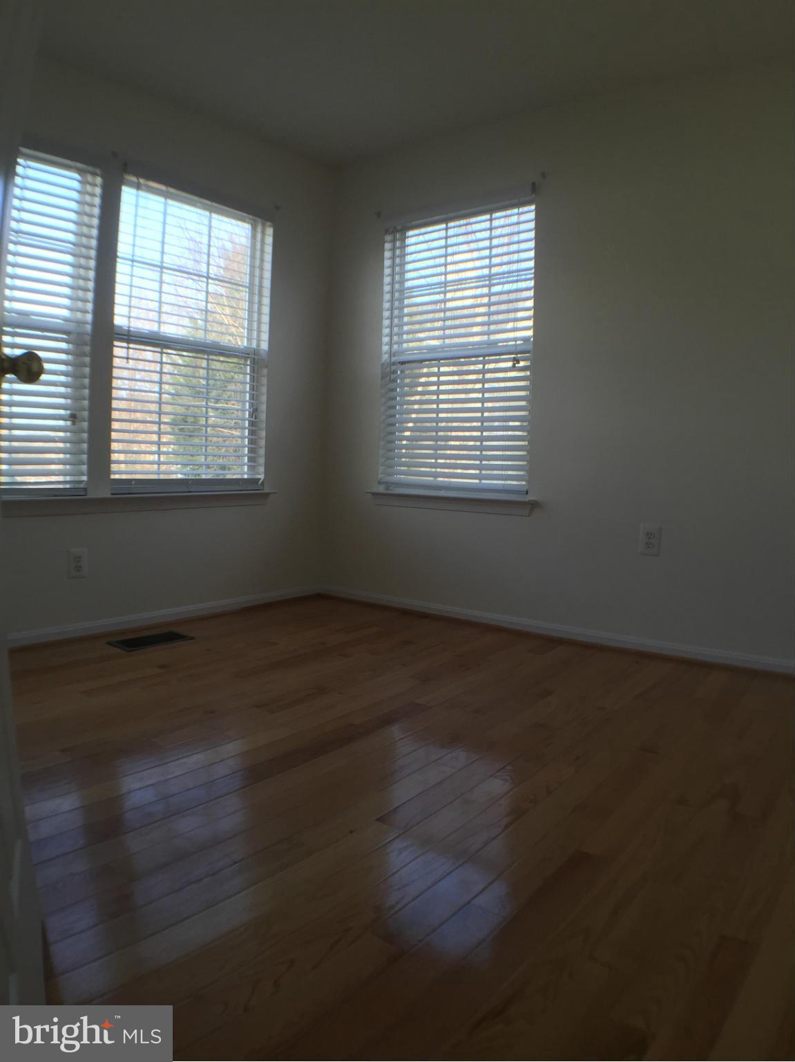 RANDOM HILLS LAND BAY - Residential Lease