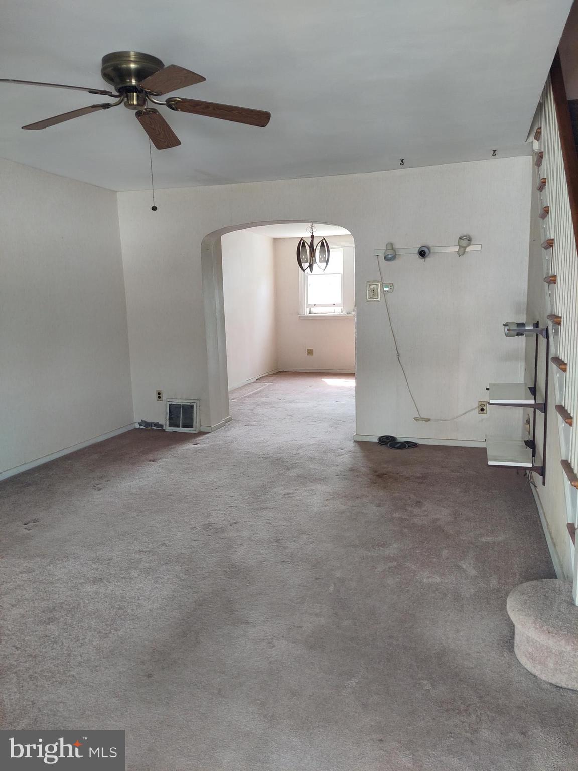 OXFORD CIRCLE - Residential