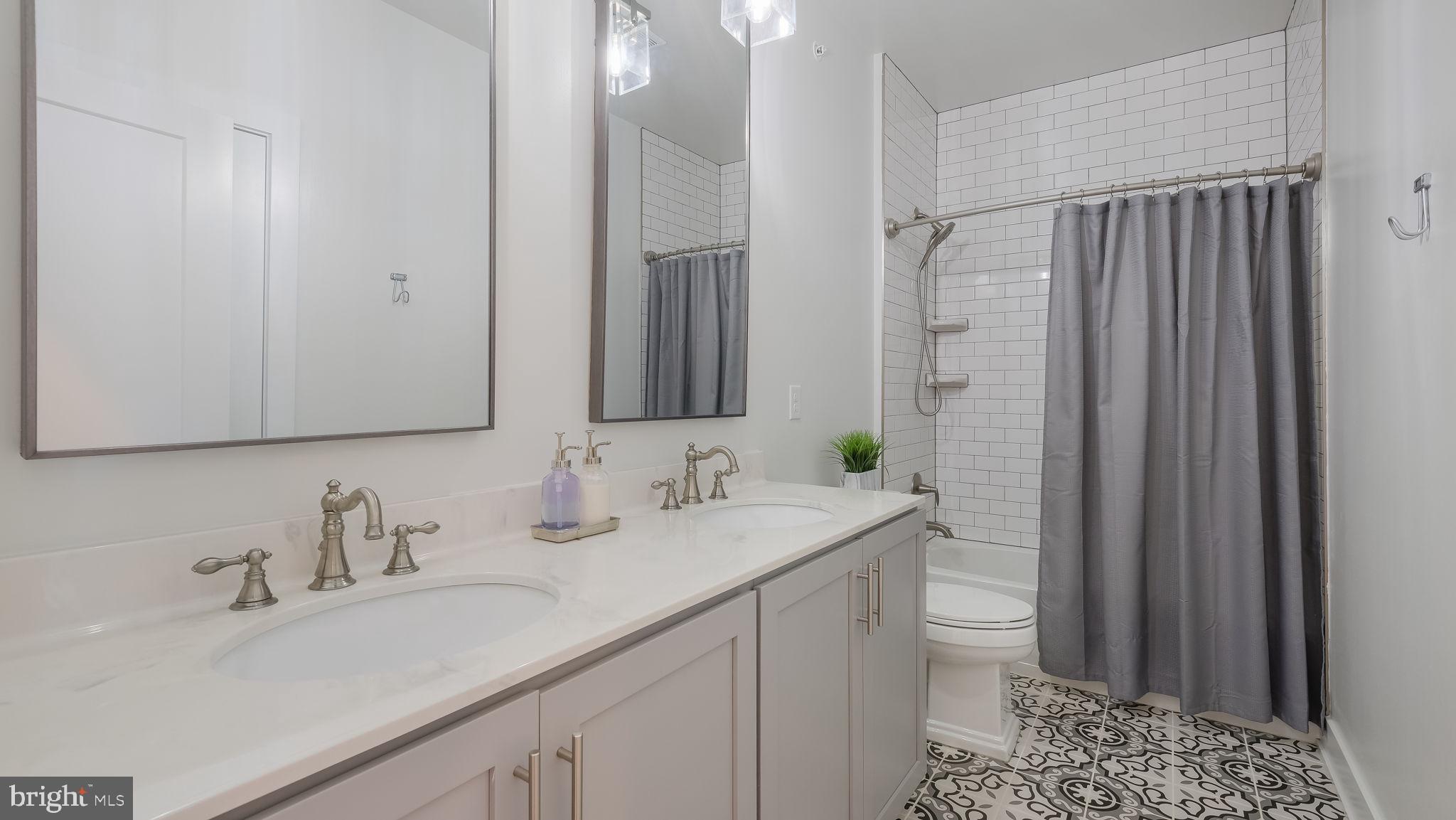 FENTONS CORNER - Residential