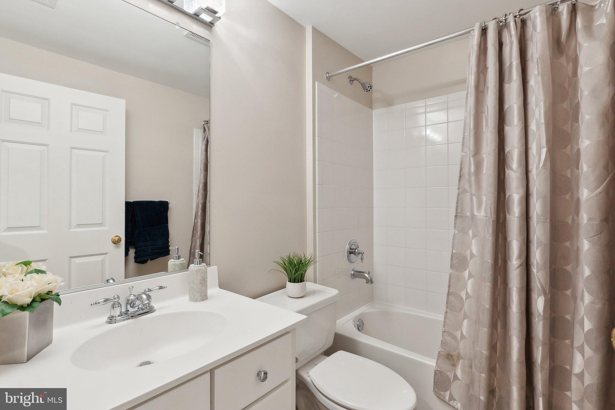 VILLAGES OF URBANA - Residential