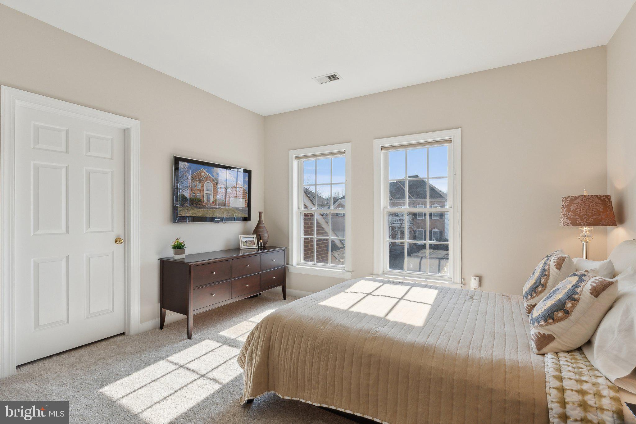 VILLAGES OF URBANA - Residential