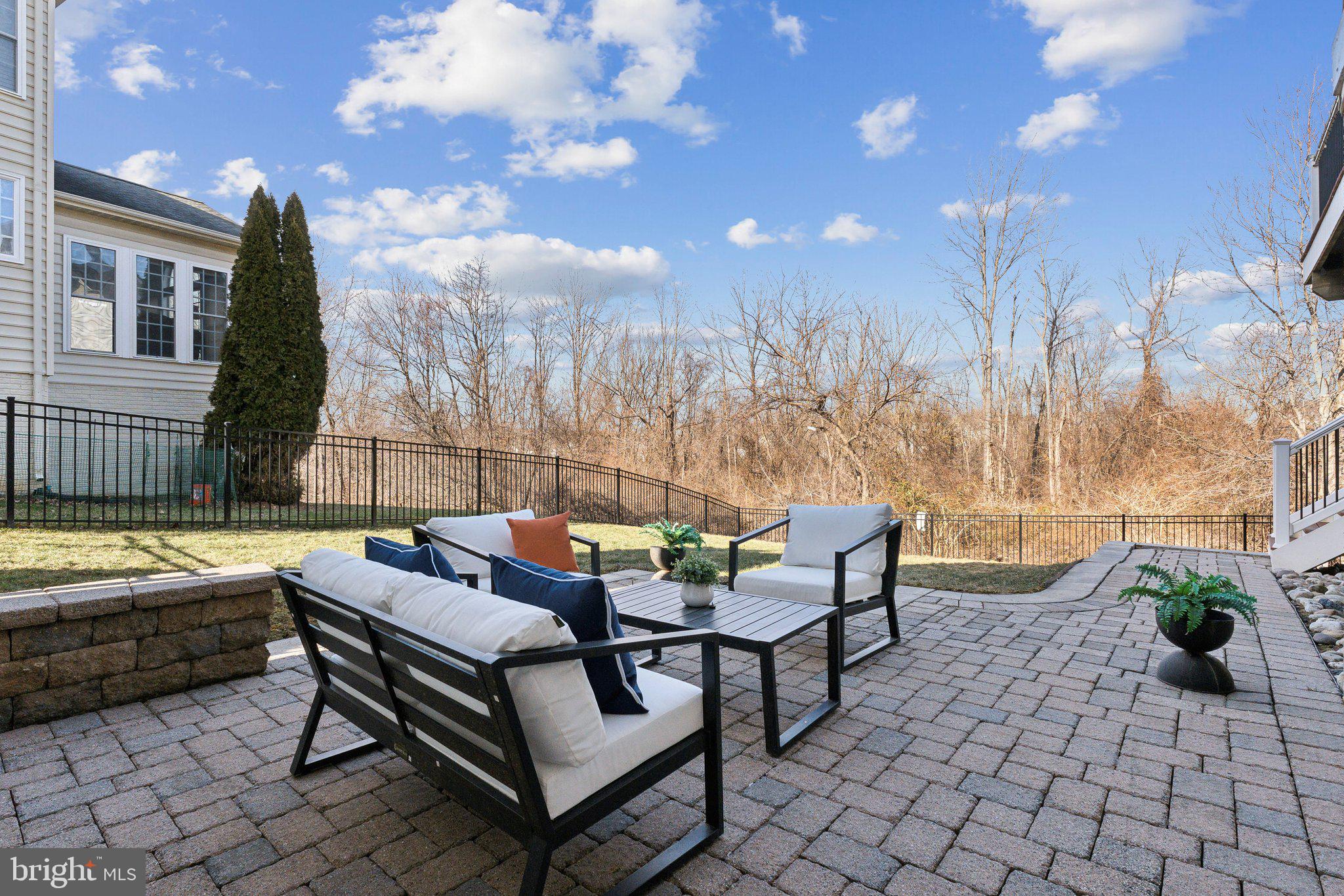 VILLAGES OF URBANA - Residential