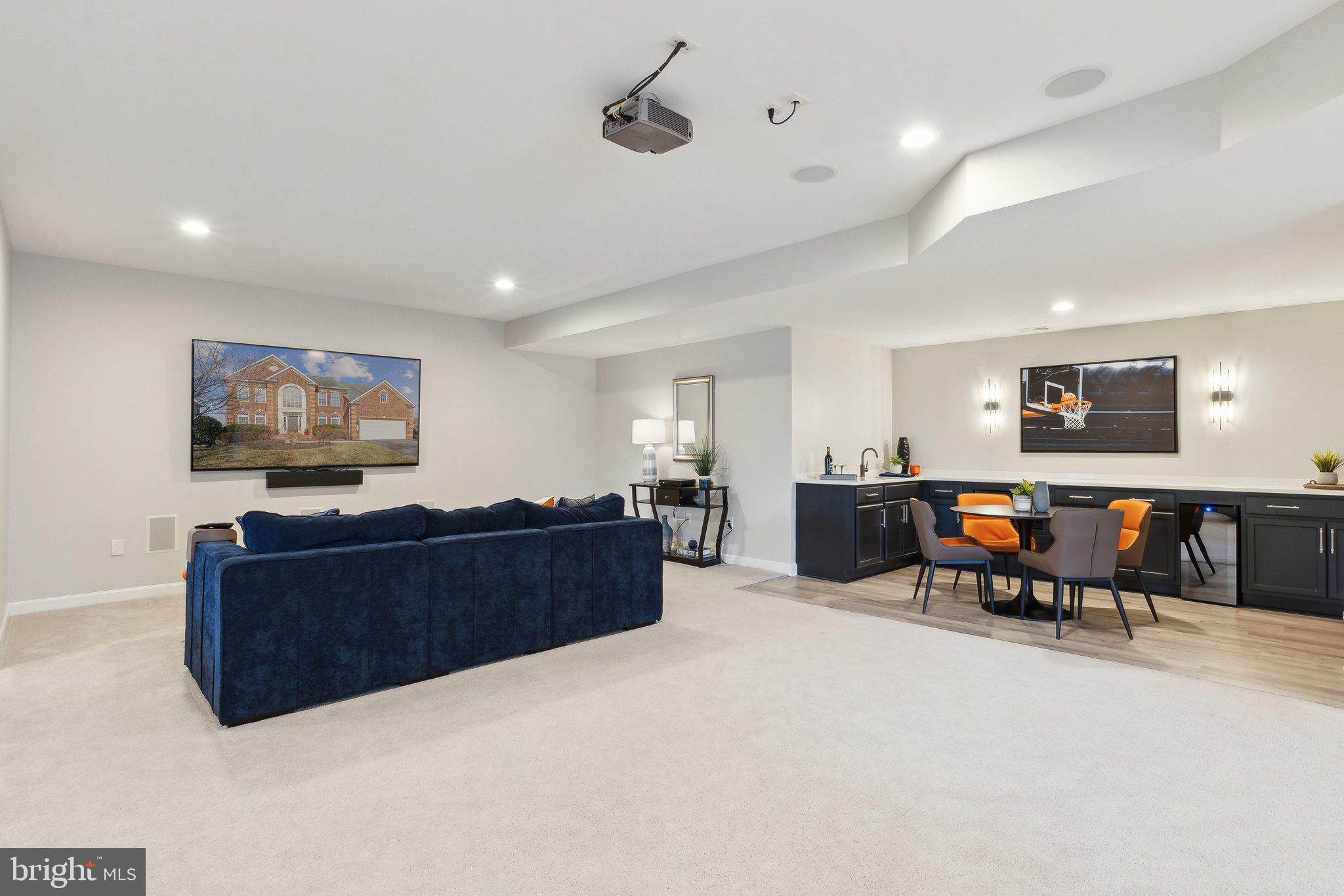 VILLAGES OF URBANA - Residential