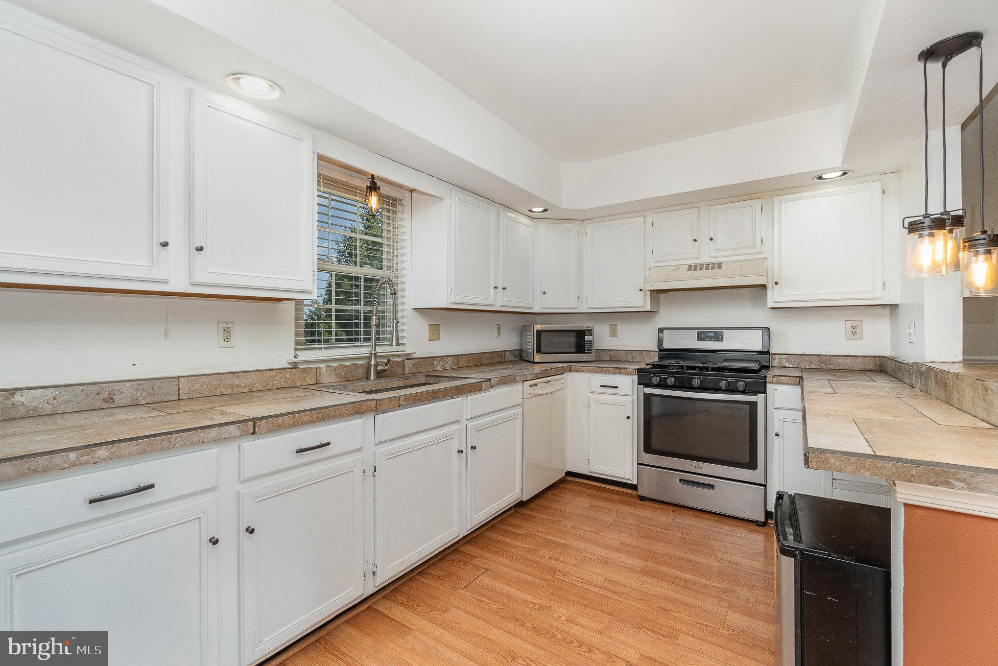 CROWN POINTE - Residential